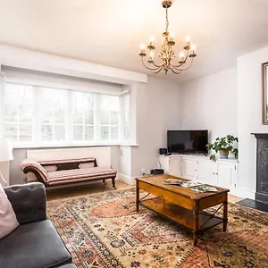 Railway Cottage, Port Sunlight - Stanley-stays Holiday home